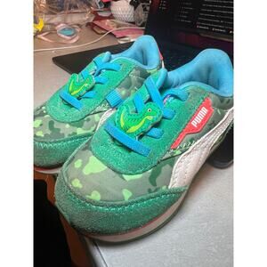 Kids Cocomelon Dinosaur Puma Tennis Shoes, Sneakers Size 7C